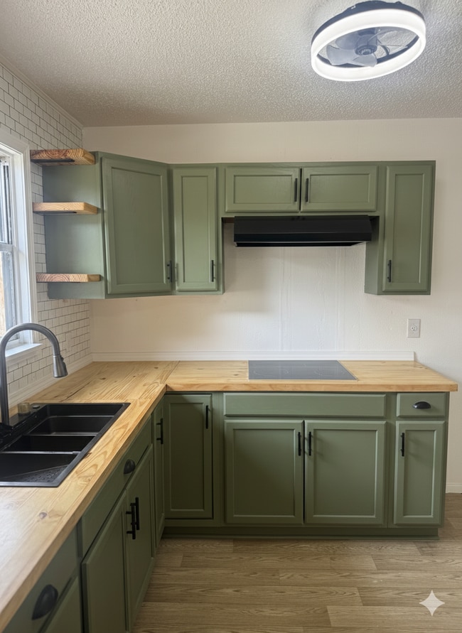 Building Photo - 4211 Tropical Dr