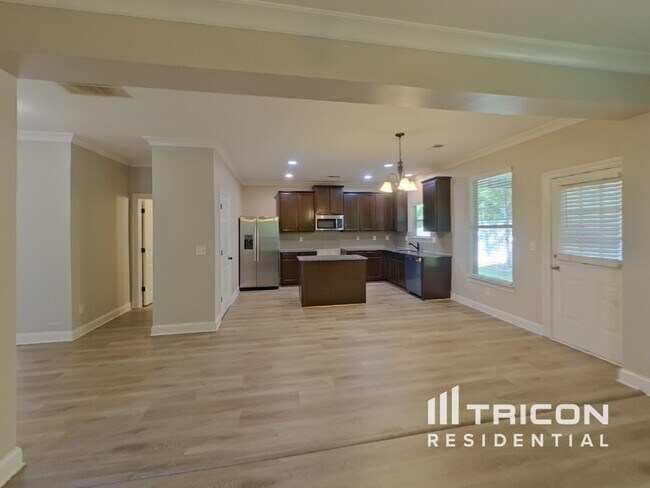 Foto del edificio - 2679 Dayview Ln