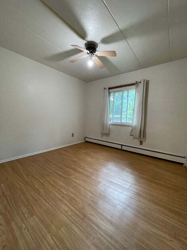 996 S Lincoln St Unit 996, Kent, OH 44240 Condo for Rent in Kent, OH