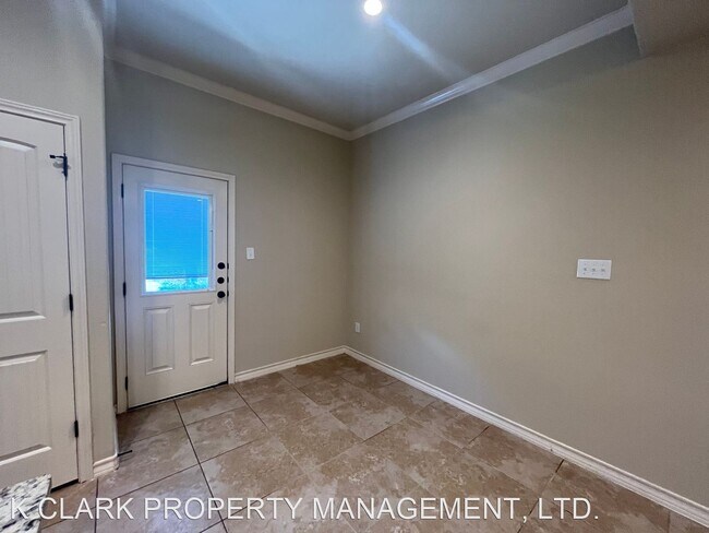 Foto del edificio - 3 br, 2.5 bath House - 6522 MARCEL WAY #102