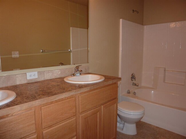 Foto del edificio - Super Private & Great Location