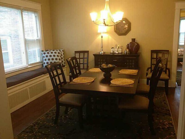 Comedor - 1523 S Negley Ave