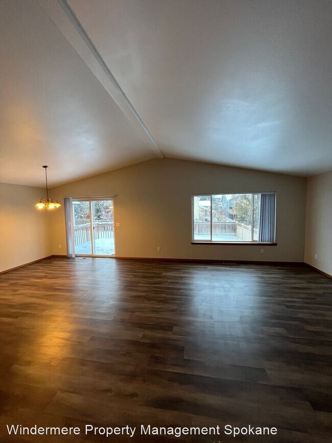Foto del edificio - 3 br, 3 bath House - 4023 E 32nd