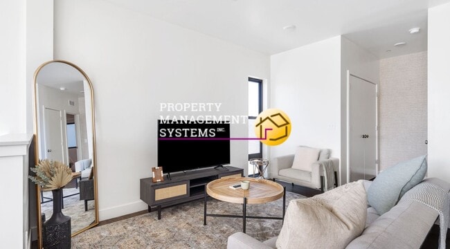 Building Photo - 2 Bed Townhome - *Includes Internet!!