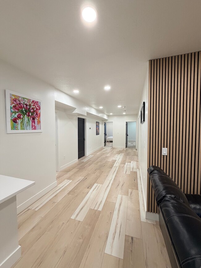 Building Photo - 11692 S Halls Crk Rd