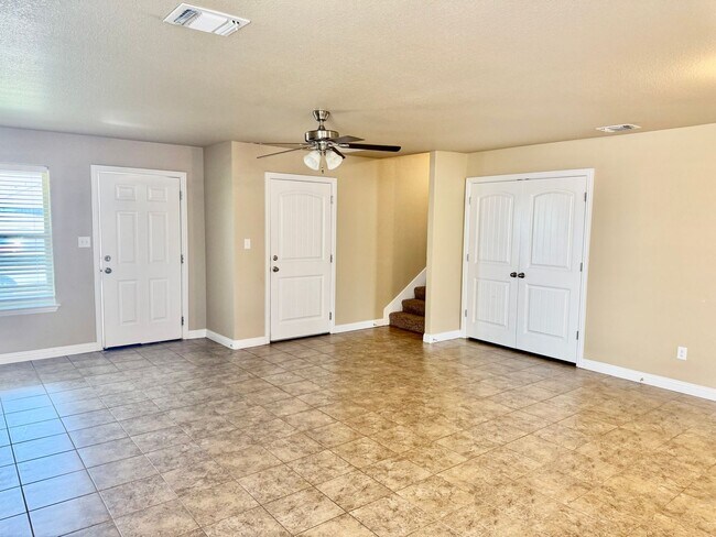 Building Photo - 3117 Weave Ct