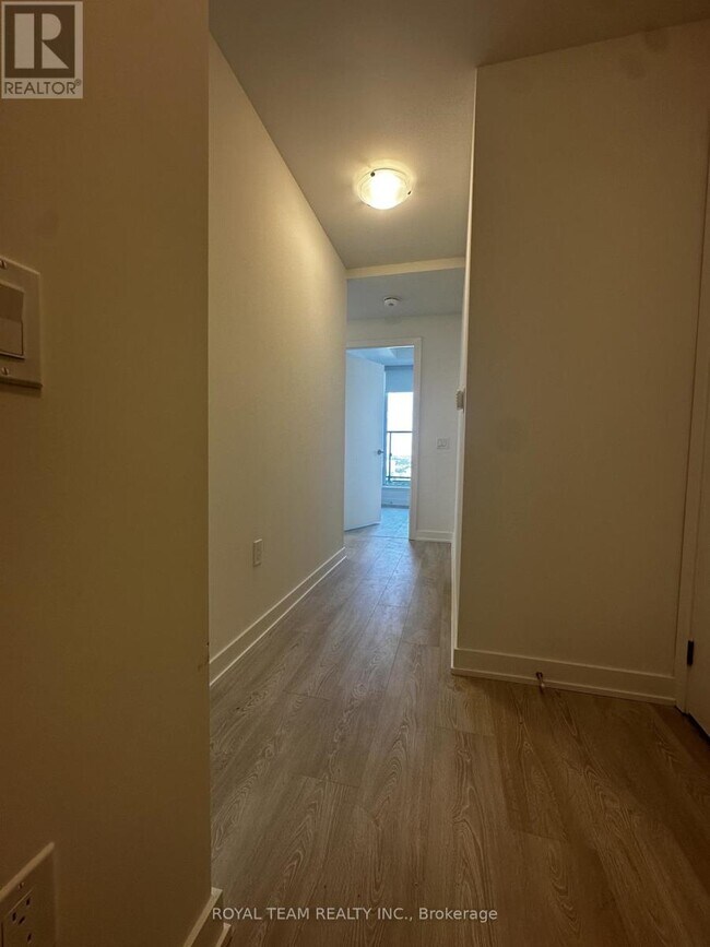 Building Photo - 1 Quarrington Ln
