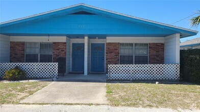 Building Photo - 10704 N 15th St