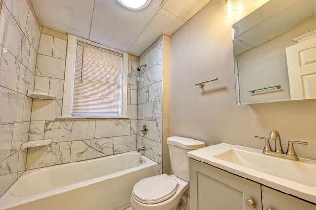 Foto del edificio - 4162 Shenandoah Ave