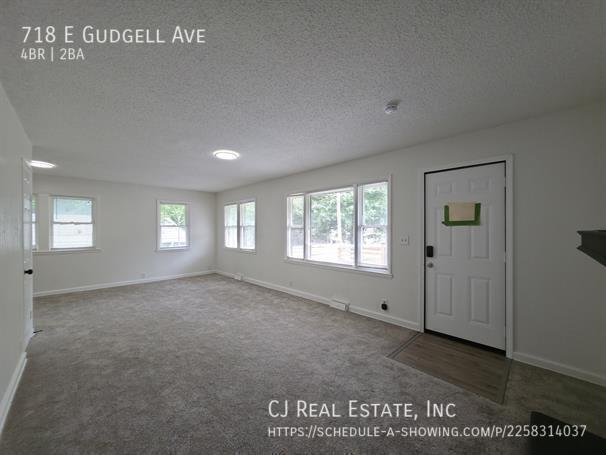 Foto del edificio - 718 E Gudgell Ave
