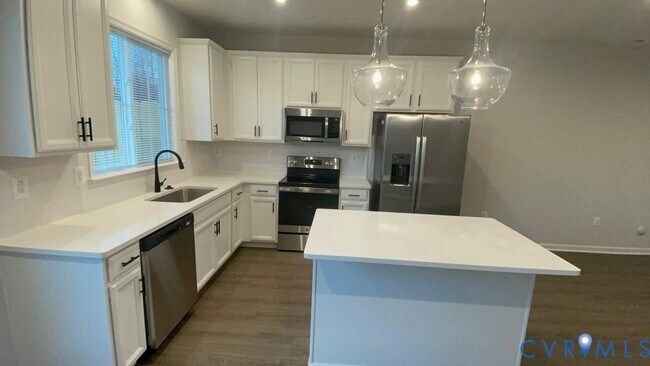 Building Photo - 5512 Wenrich Dr