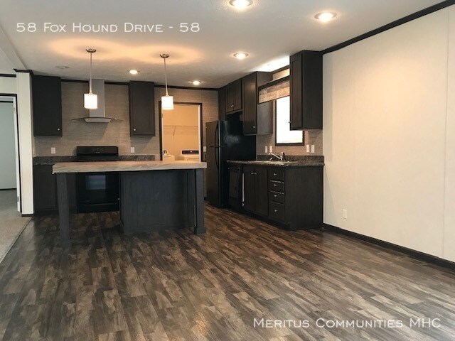 Foto del edificio - 58 Fox Hound Dr
