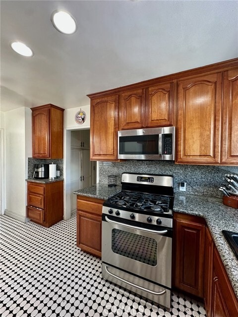 Foto del edificio - 9002 Amsdell Ave