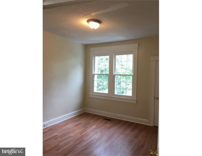 Building Photo - 4 br, 2 bath House - 706 N Edgewood St