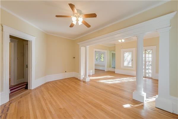 Foto del edificio - 409 West 261st Street