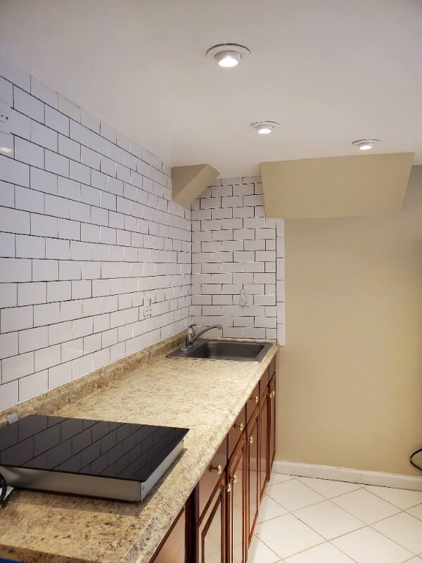 Foto del edificio - 194 Covert Ave