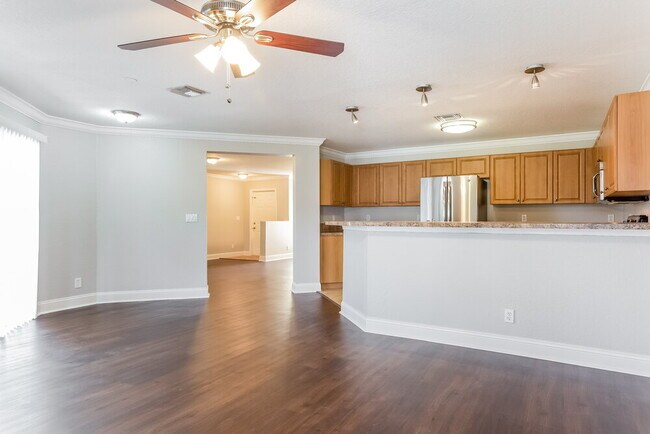 Foto del edificio - 11961 Donlin Dr