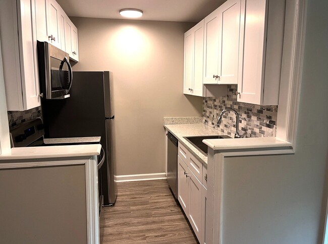 Recientemente renovado y listo para sus recetas exclusivas (y bocadillos nocturnos). - The Alden Townes