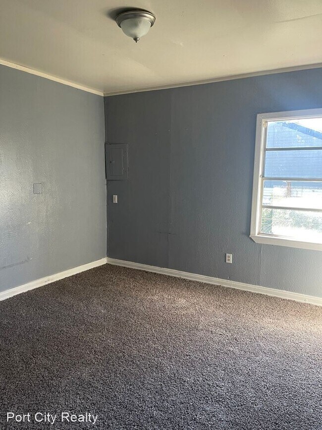 Foto del edificio - 3 br, 2 bath House - 2624 Merwin Street