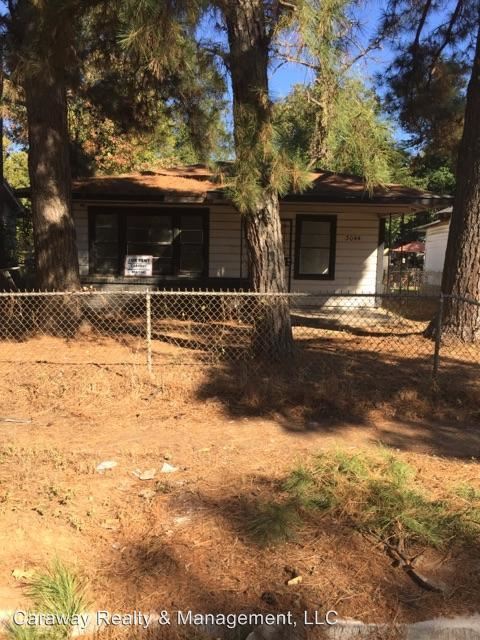 Foto del edificio - 3044 Midway St