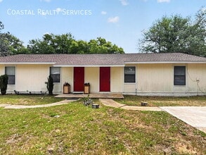 Building Photo - 208 Squirrel Haven Rd