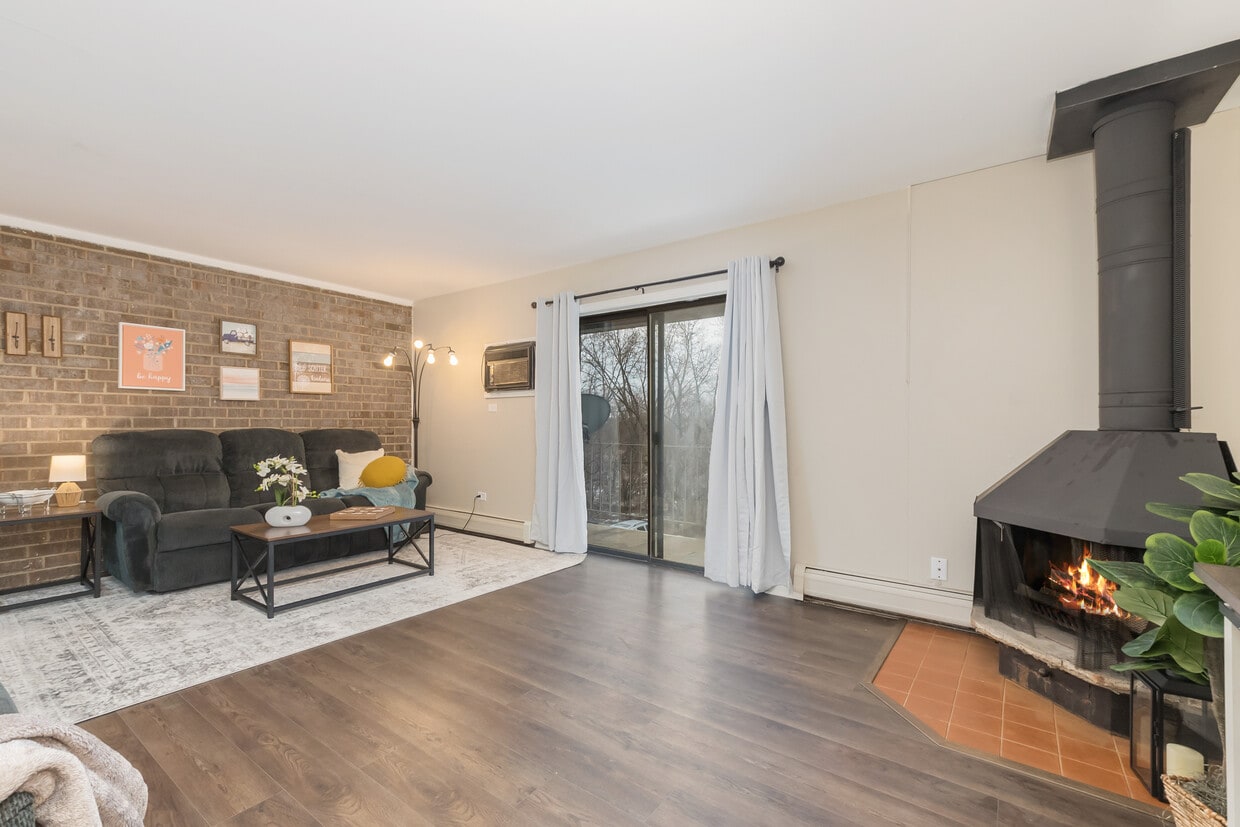 124 E Bailey Rd Unit J, Naperville, IL 60565 Condo for Rent in