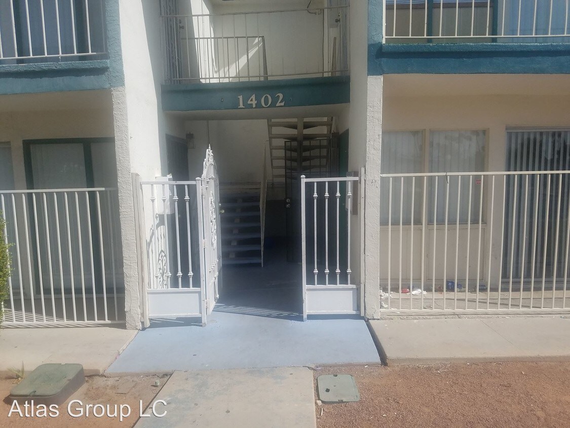 Foto principal - 1402 E Desert Inn Rd