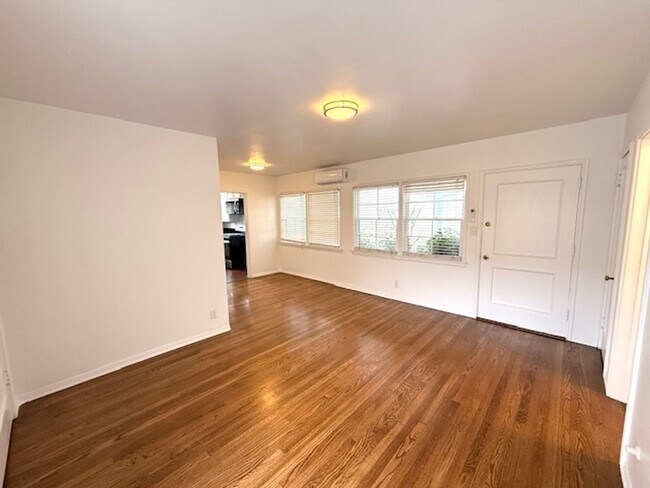 Building Photo - Bungalow - 1 bedroom + Office = natural wood floors, mini split a/c , new appliances, private pat...