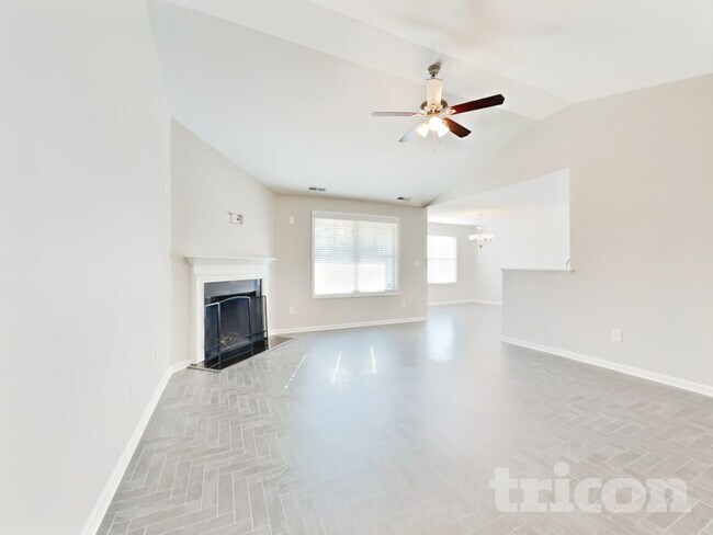 Building Photo - 295 New Castle Ln