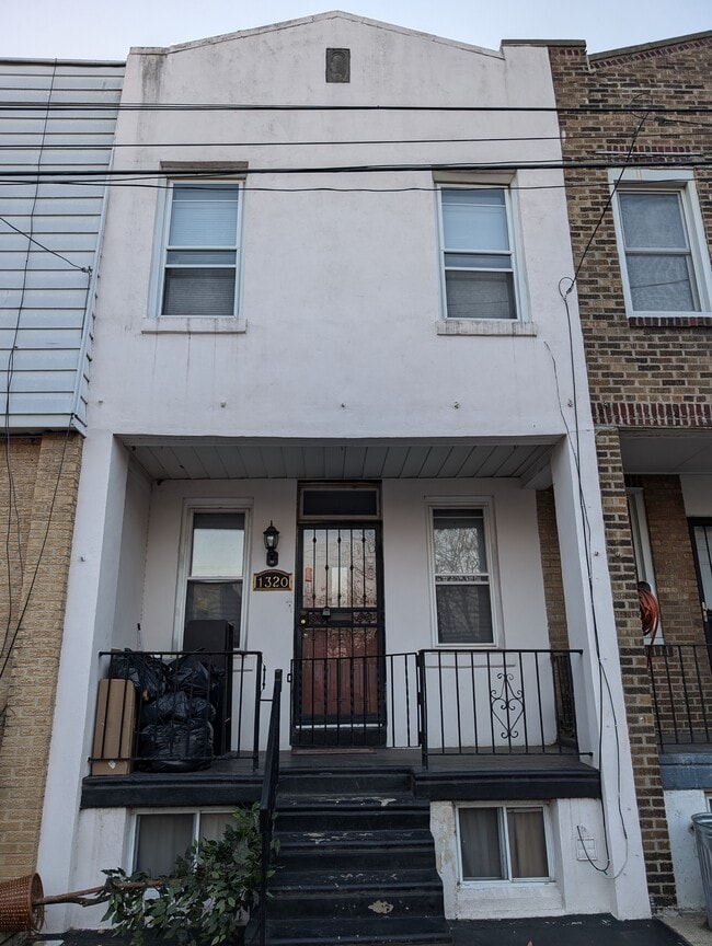 Building Photo - 1320 S Newkirk St