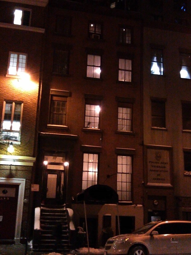Foto principal - 117 E 15th St