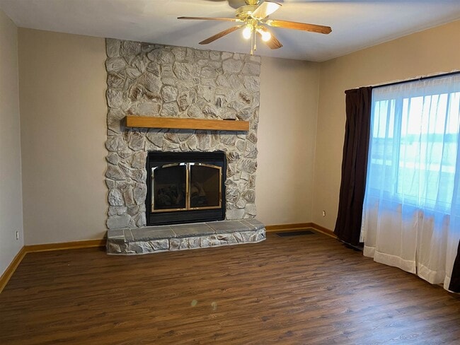 Building Photo - 12236 E Tillman Rd