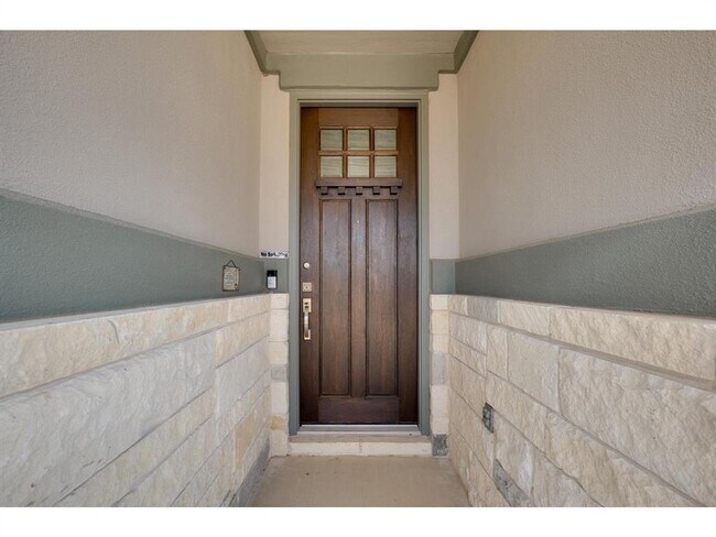 Foto del edificio - 109 Stonewood Ln