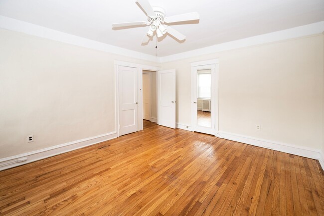 Interior Photo - Beautiful historical building with breatht...