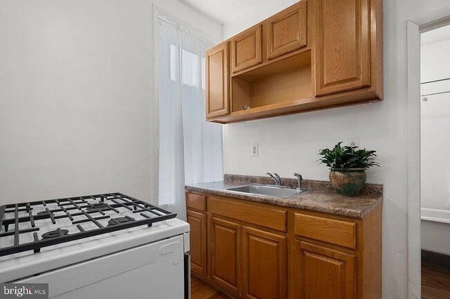 Foto del edificio - 3216 Turner St