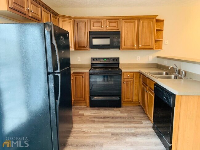 Building Photo - 335 Baileys Way