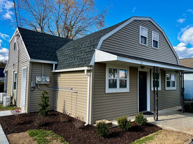 Foto del edificio - 210 E Canal St