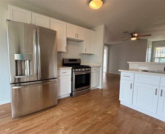 Building Photo - 6159 El Granate Dr