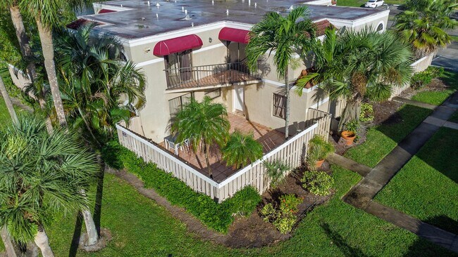 Building Photo - 3770 Village Dr