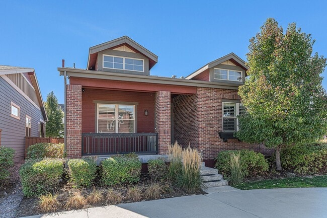 Building Photo - 3 bed/3 bath Amazing House close to Stanle...