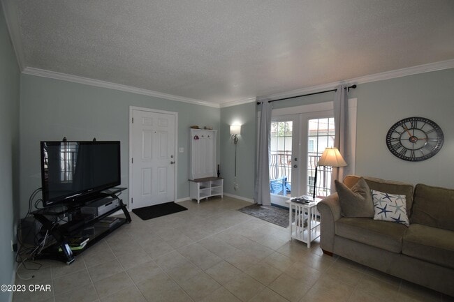 Foto del edificio - 2100 W Beach Dr