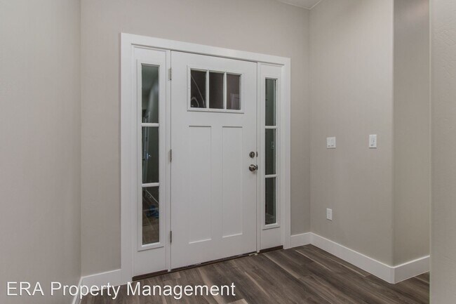 4 br, 2.5 bath House - 1604 S Quartz Dr. D photo'