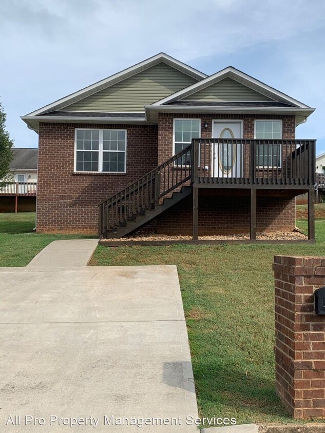 Foto principal - 3 br, 2 bath House - 1721 Watauga Street
