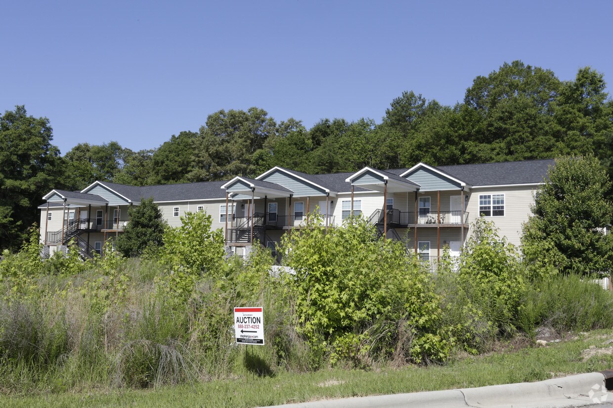 Building Photo - Bradbury Park Apartments
