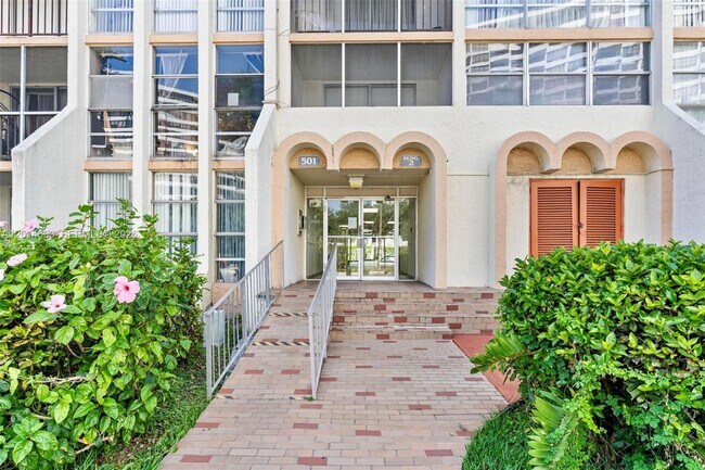 Building Photo - 501 Three Islands Boulevard