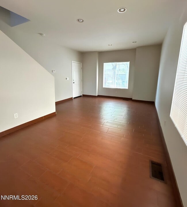 Building Photo - 1317 Powell Ln