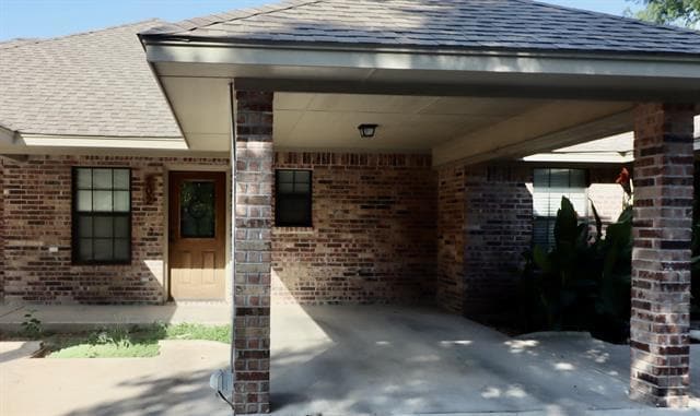 Building Photo - 663 W Tarleton St