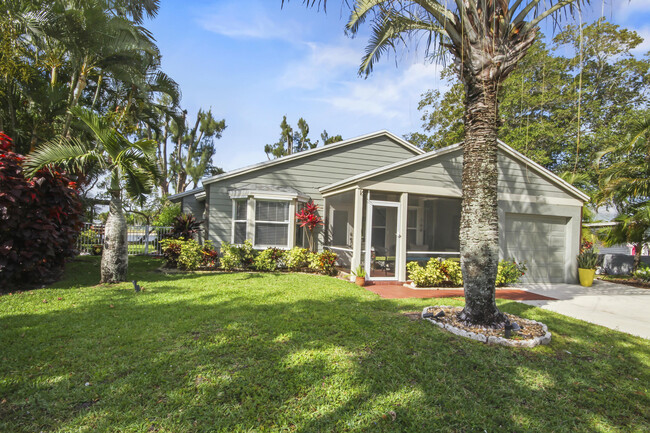Building Photo - 9145 Beverly Ct