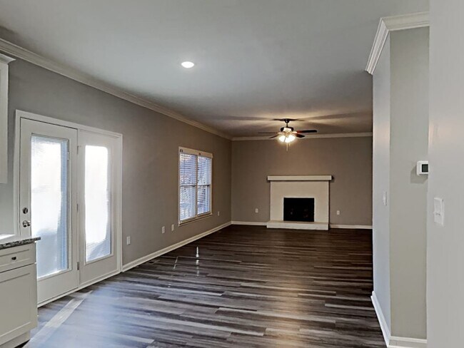 Foto del edificio - 2308 Chateau Ct