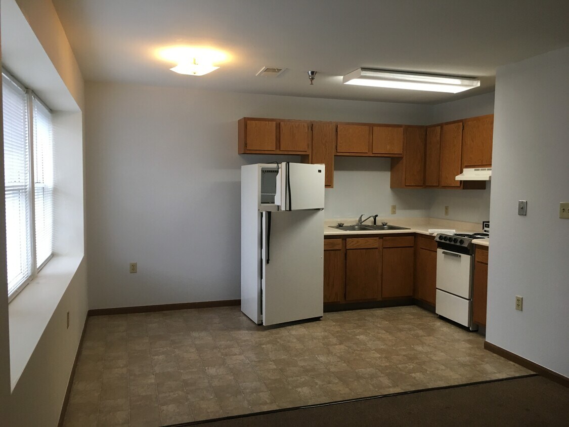 407 S Blackhoof St, OH 45895 Apartments OH